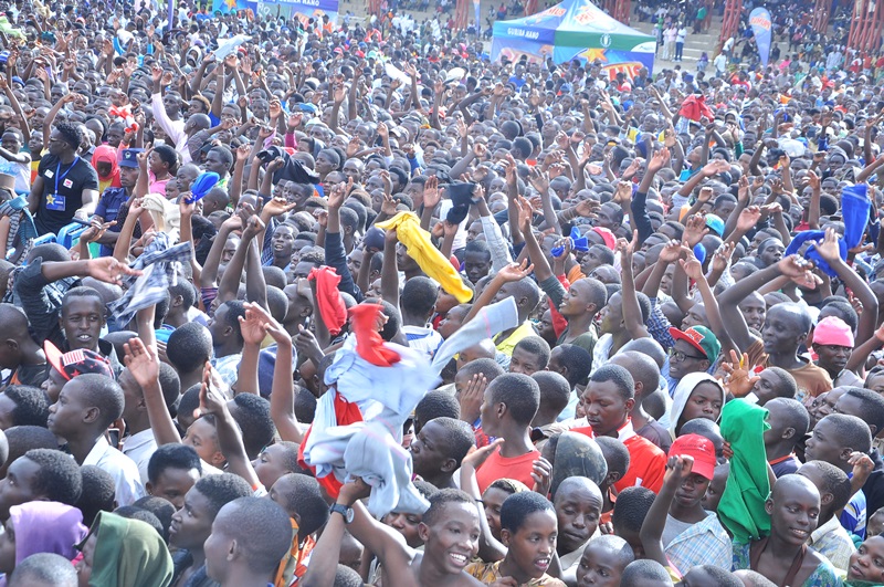 Abafana bamaze gucangamuka kubera umuziki