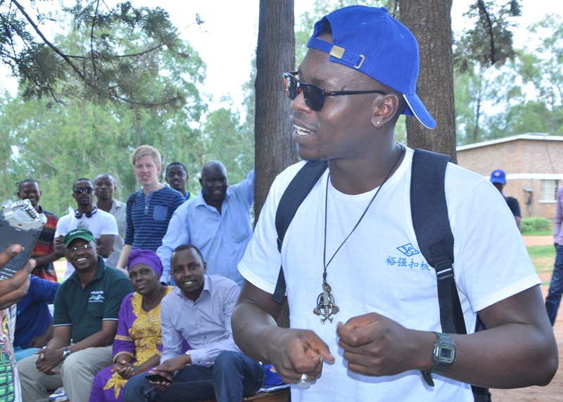 Bull Dogg yabwiye ab'i Bugesera ko ari we Boss wa Tuff Gang
