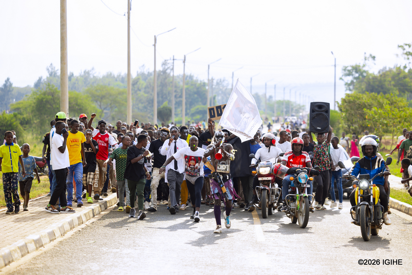 Ku rundi ruhande Pirate nawe yari ayoboye abafana ba Bruce Melodie