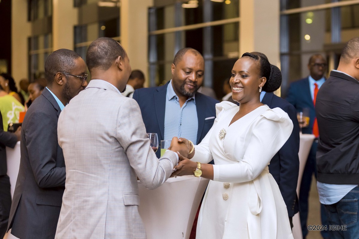 Ibirori byo gushimira abakiliya ba SONARWA Life na SONARWA General wabaye umwanya mwiza abayobozi b'ibyo bigo babonye ngo bashyikirane byuzuye n'abakiliya babyo