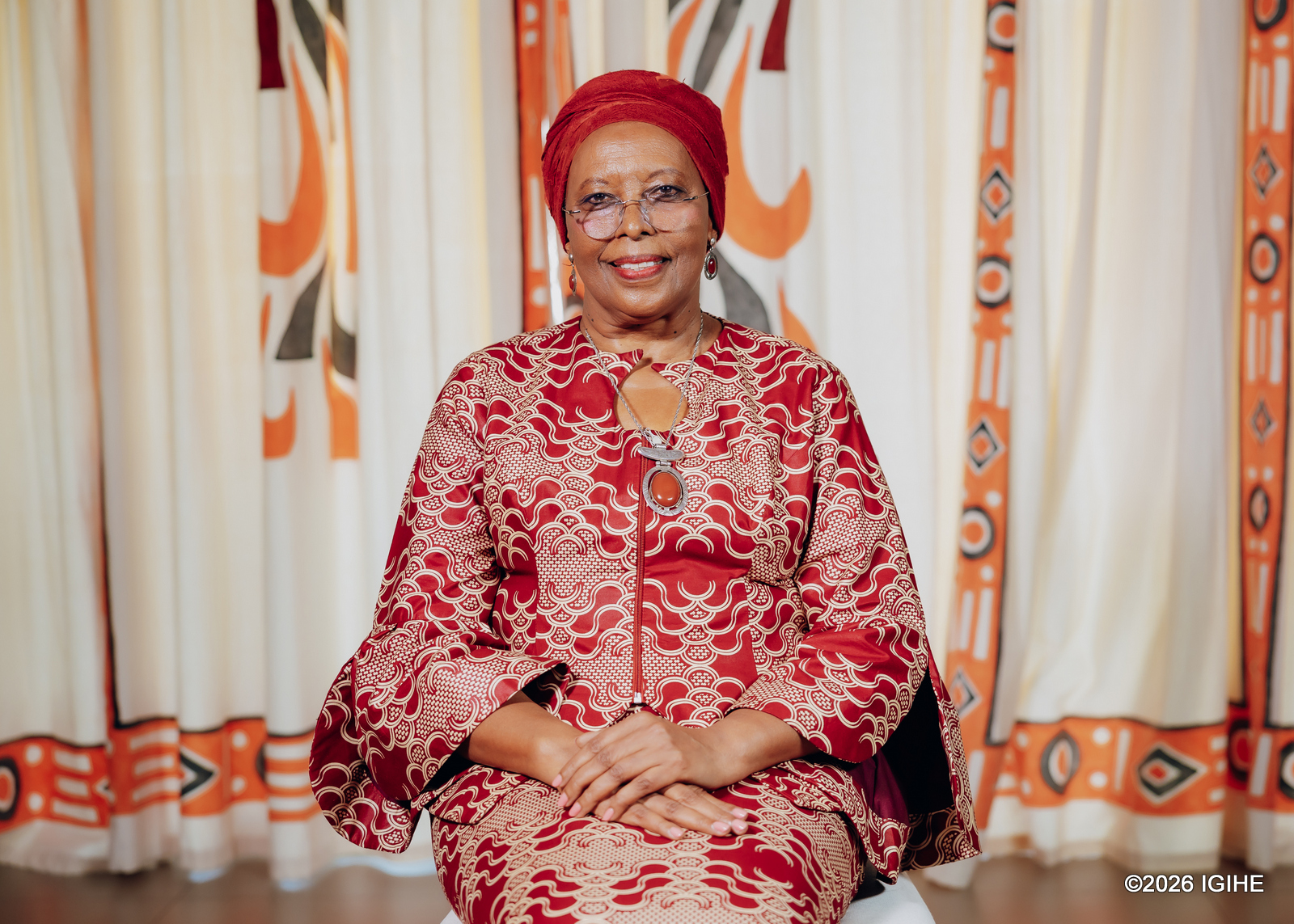Barankitse yasobanuye ko yatangiye ibikorwa byo gufasha akiri muto biturutse ku burere yahawe n'ababyeyi be