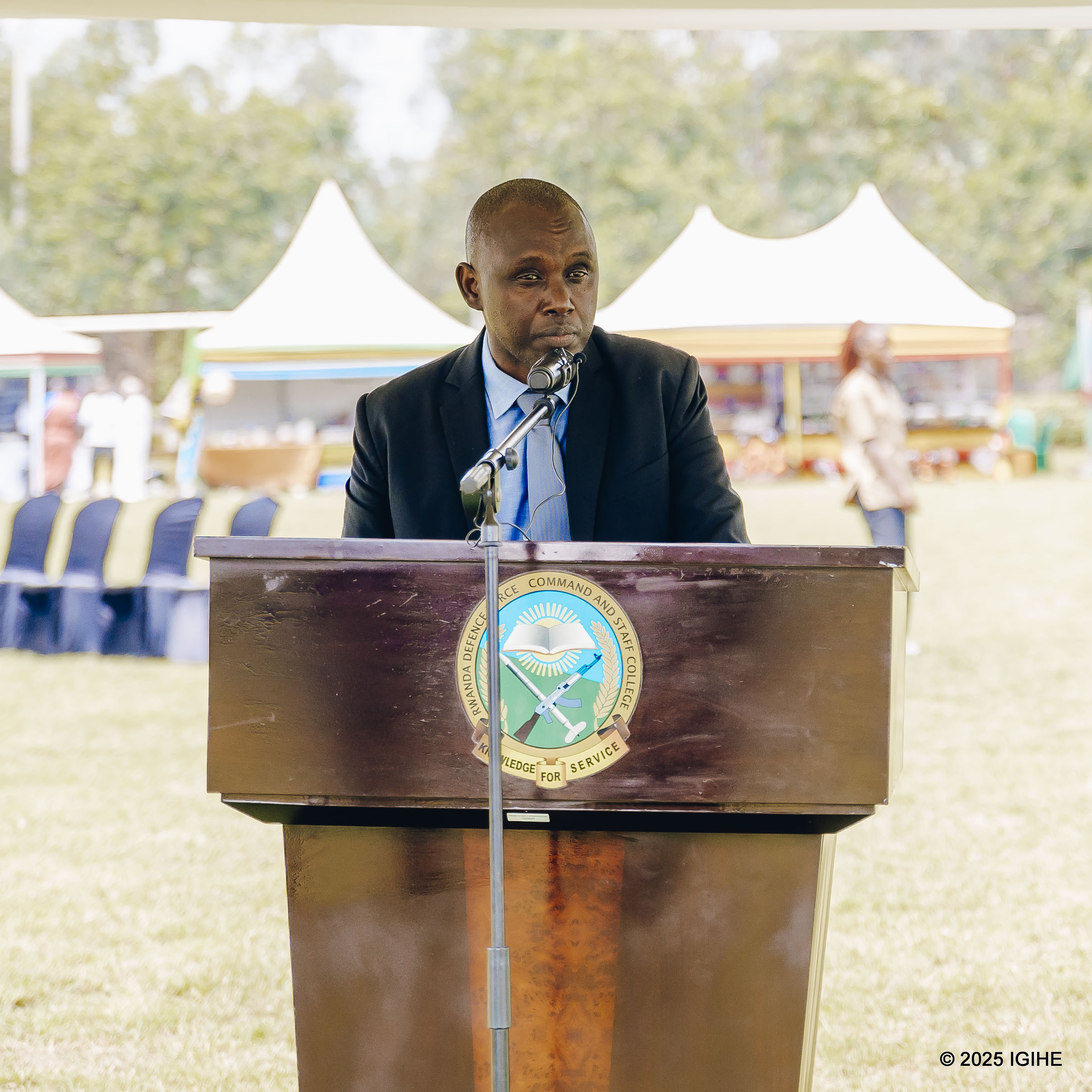 Umuyobozi w’Ishuri Rikuru rya Gisirikare rya Nyakinama, Brig. Gen. Andrew Nyamvumba, yavuze ko mu kazi k’inzego z’umutekano, kumva no gusobanukirwa itandukaniro mu mico y’ibihugu, byoroshya imikoranire mpuzamahanga