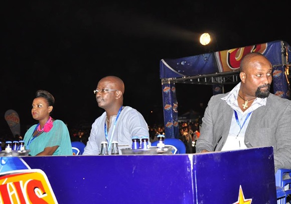 Lion Imanzi, Aimable Twahirwa na Tonzi bakurikiranye imiririmbire ya Dream Boyz