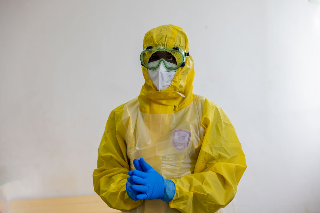 Abaganga bariteguye gufasha abagaragarwaho na Ebola