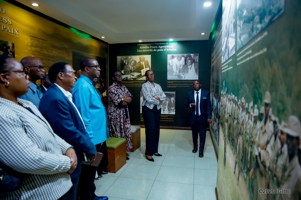 Madamu Jeannette Kagame yasuye ingoro ndangamateka y'urugamba rwo guhagarika Jenoside yakorewe Abatutsi