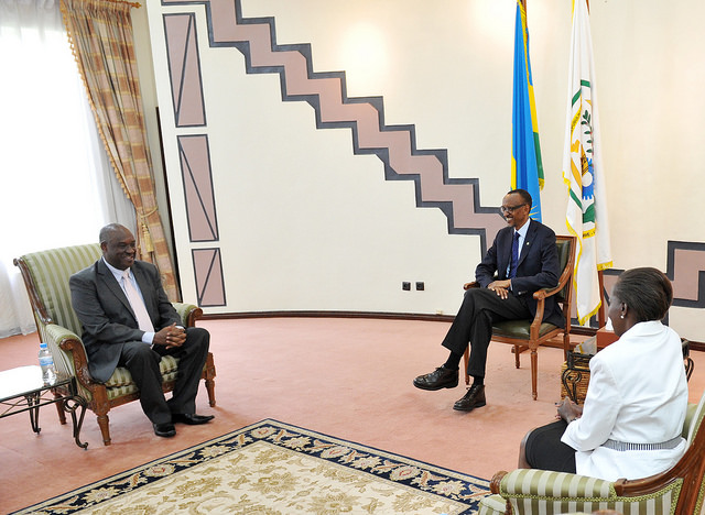 Amb. Sinkazi yakirwa na Perezida Kagame aje kumusezera