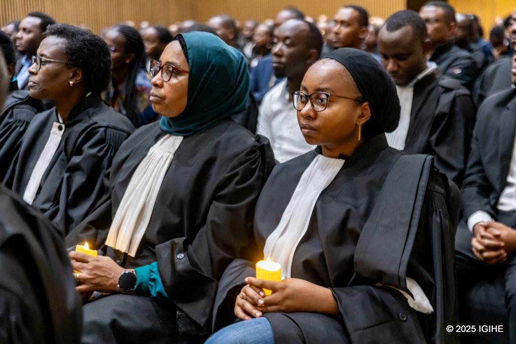 Abanyamuryango b'Urugaga rw'Abavoka mu Rwanda bibutse ku nshuro ya 31 Jenoside yakorewe Abatutsi