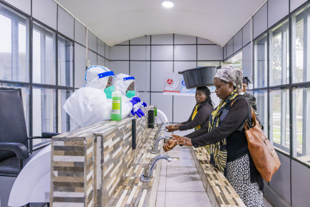 Abaturage basabwe kubahiriza ingamba zashyizweho mu gukumira ikwirakwira rya Ebola
