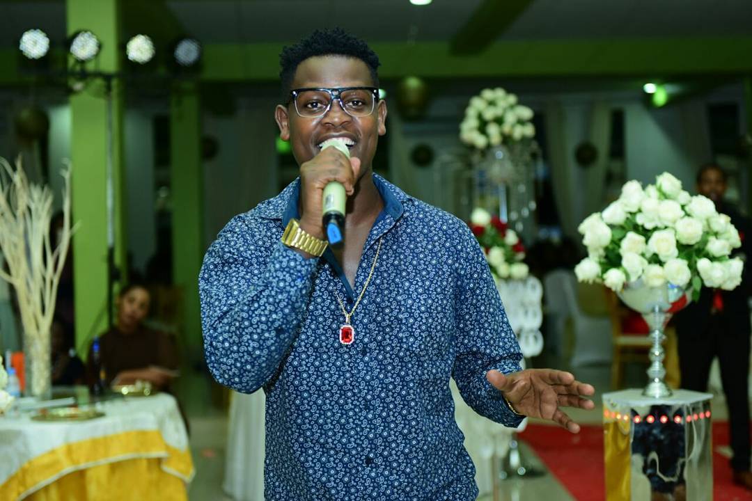Bruce Melody arifuza kuzibona mu bahanzi bakunzwe mu karere mu myaka itanu iri imbere