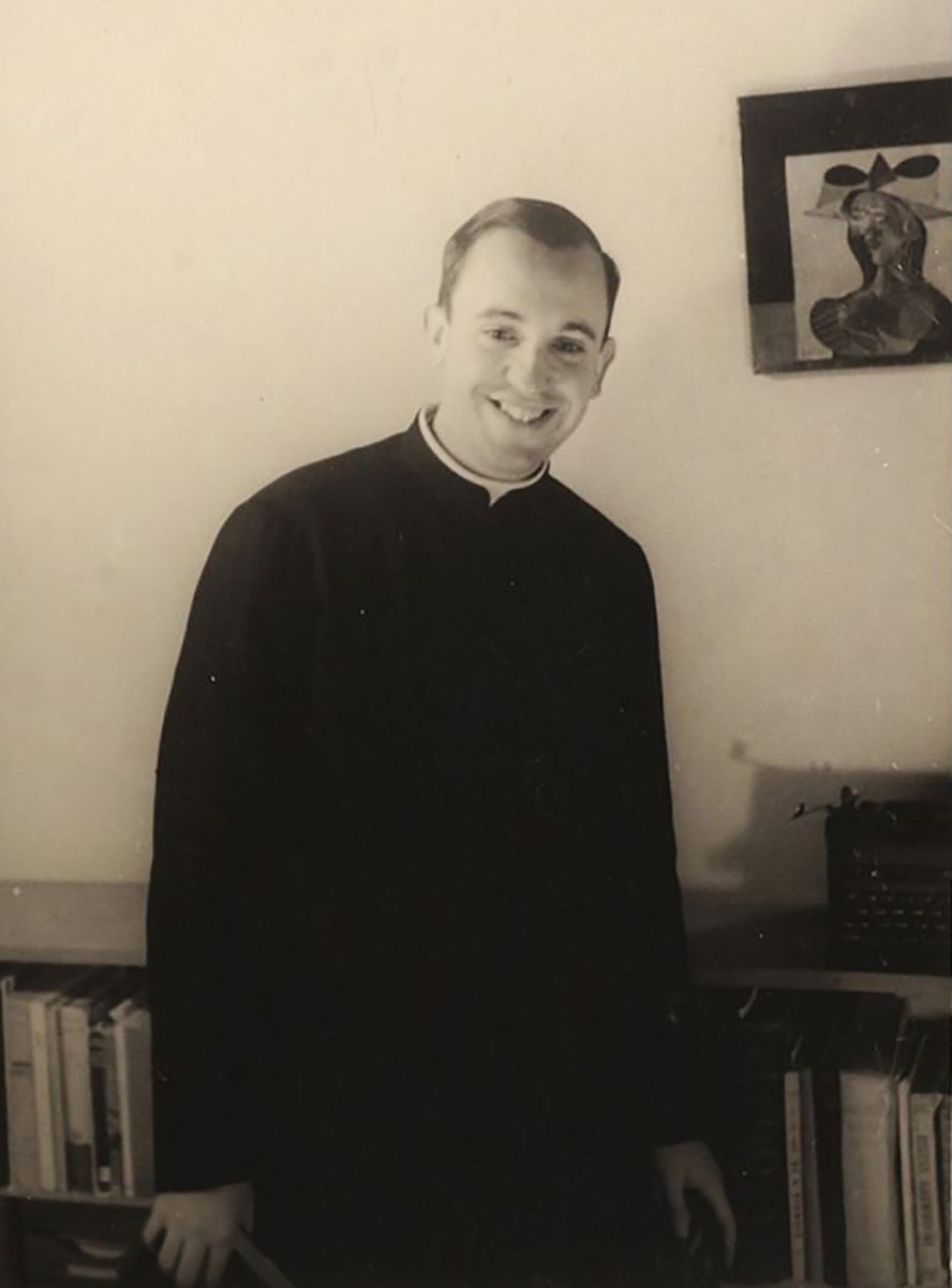 Francis yahawe ubupadiri mu 1969