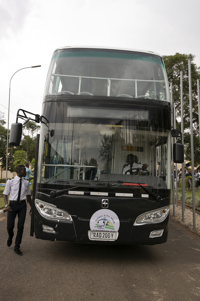 Izi modoka zizafasha ba mukerarugendo gutembera Umujyi wa Kigali