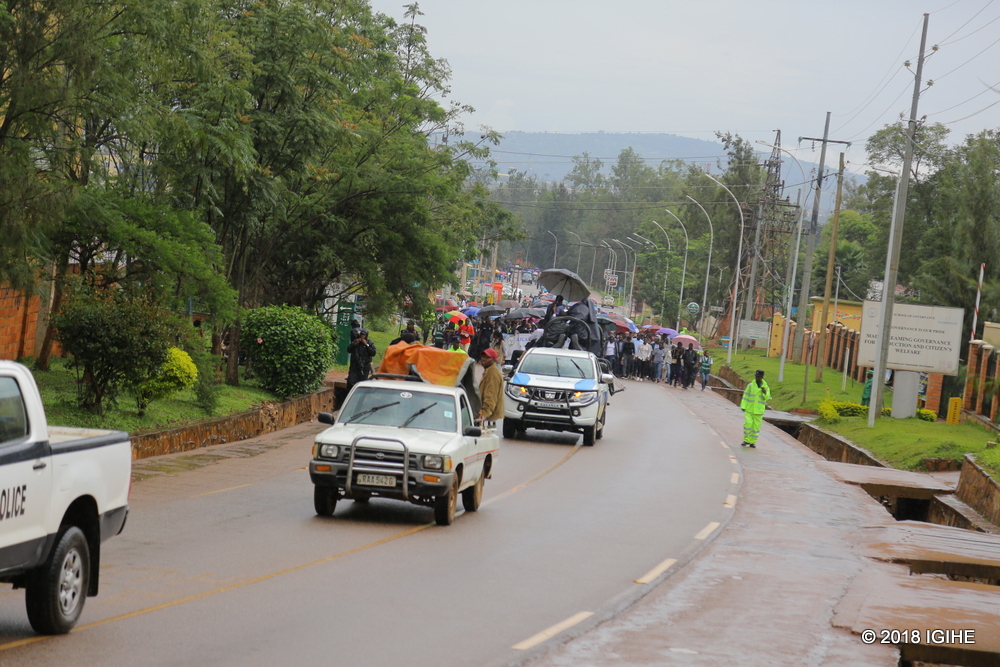 Urugendo rwo kwibuka rwaturutse kuri ETO Kicukiro rusorezwa ku Rwibutso rwa Jenoside rwa Nyanza