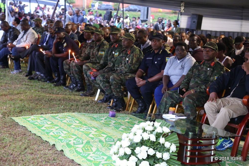 Uyu muhango witabiriwe n'abantu b'ingeri zinyuranye barimo n'abayobozi b'Ingabo na Polisi