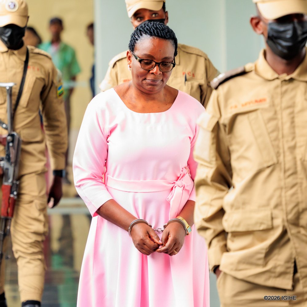 Urubanza rwa Ingabire Victoire uregwa ibyaha birindwi rwatangiriye mu muhezo
