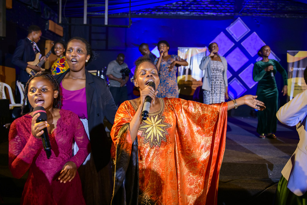 Reverence Worship Team ni rimwe mu matsinda ashaka kubyaza umusaruro ikoranabuhanga
