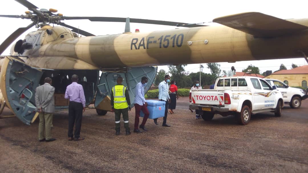 Indege z'Ingabo z'u Rwanda (RDF) zifashishijwe mu kugeza inkingo hirya no hino mu gihugu