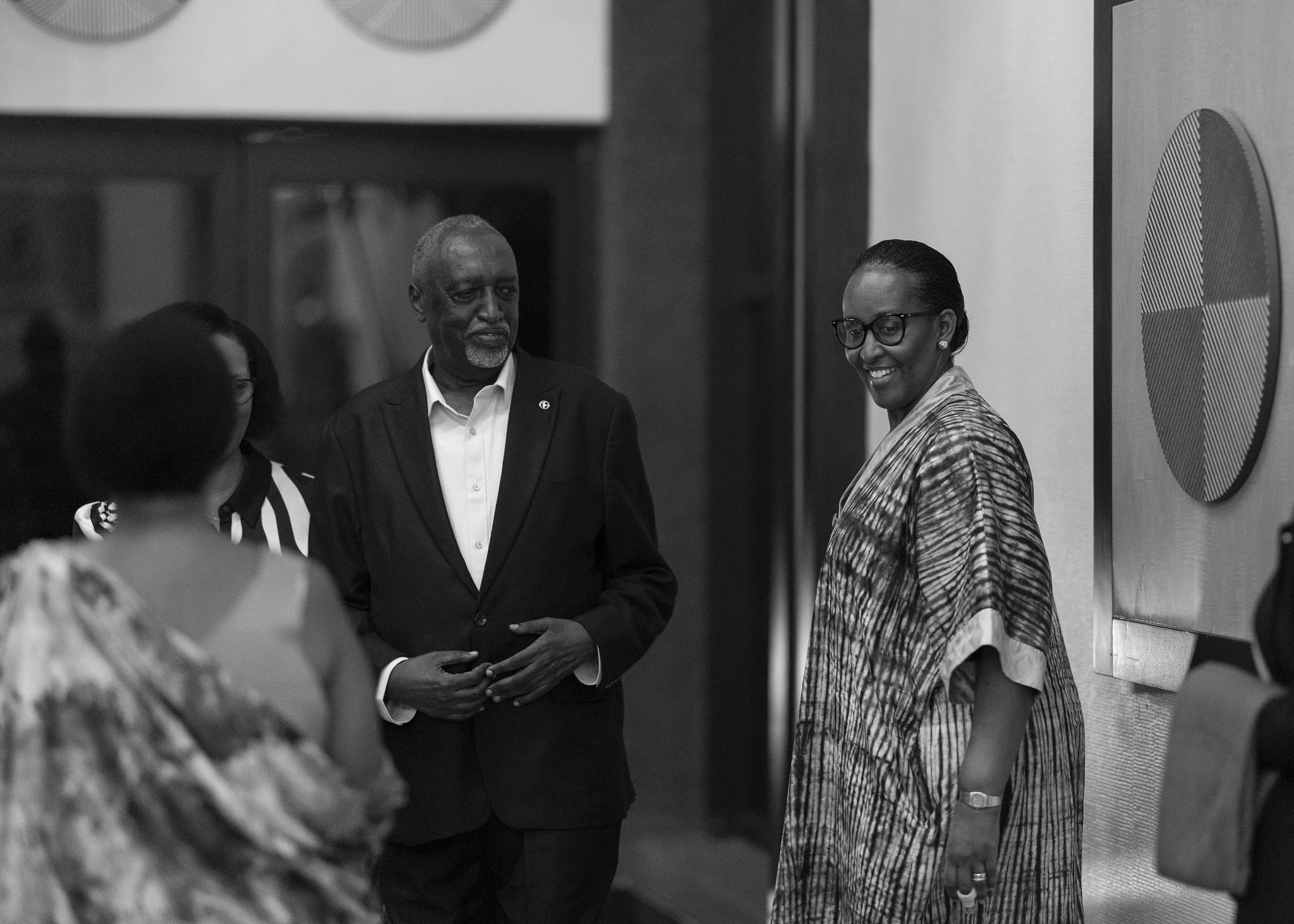 Madamu Jeannette Kagame ari kumwe na Tito Rutaremara