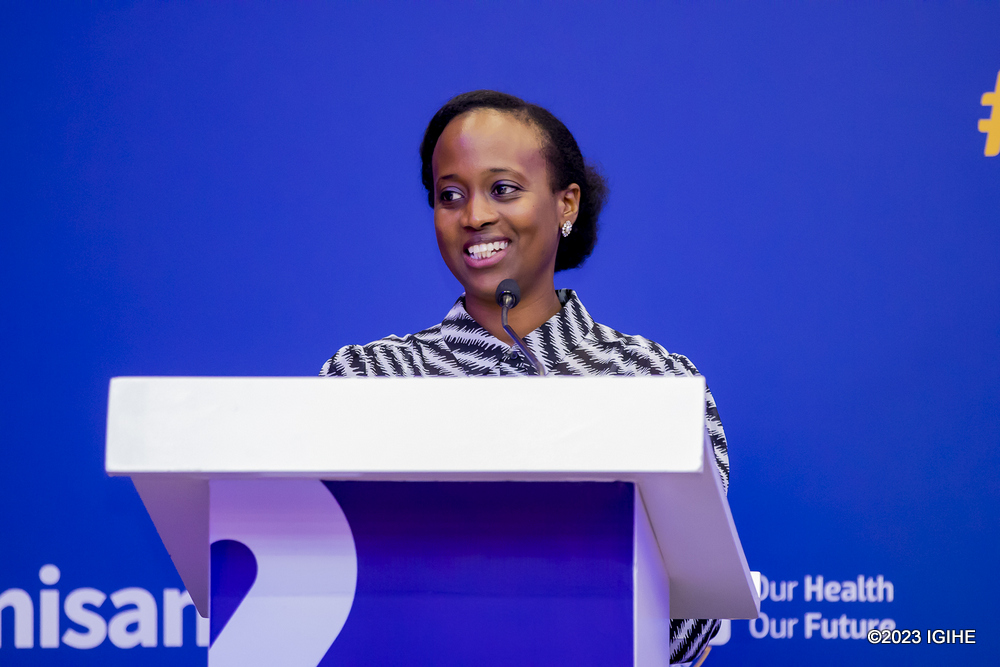Umuyobozi Mukuru Wungirije w'Urwego rw'Igihugu rw'Ubwiteganyirize (RSSB), Louise Kanyonga