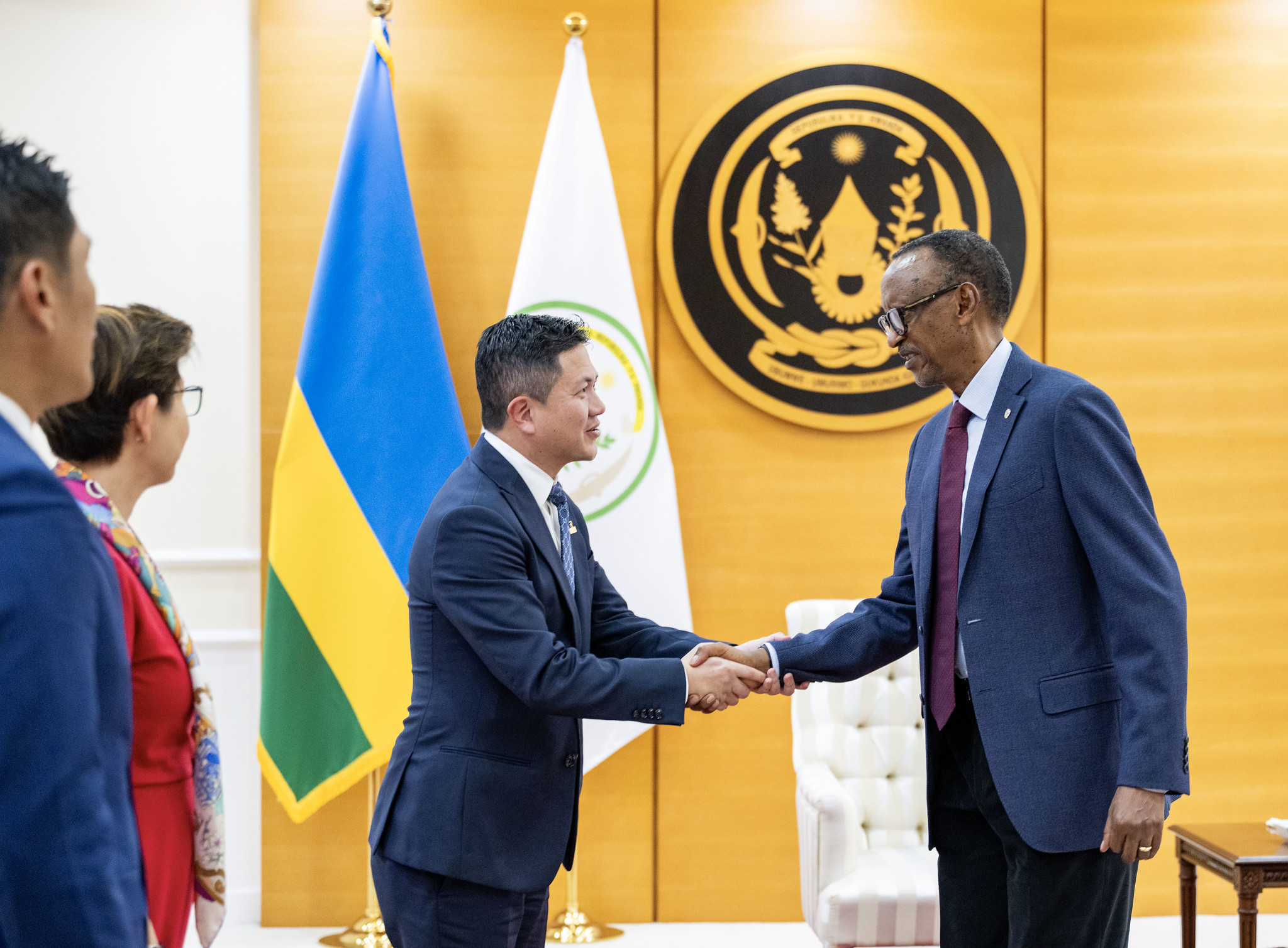 Perezida Kagame ku wa 24 Gashyantare yakiriye Chi-Man Kwan, Umuyobozi wa Raffles Family Office
