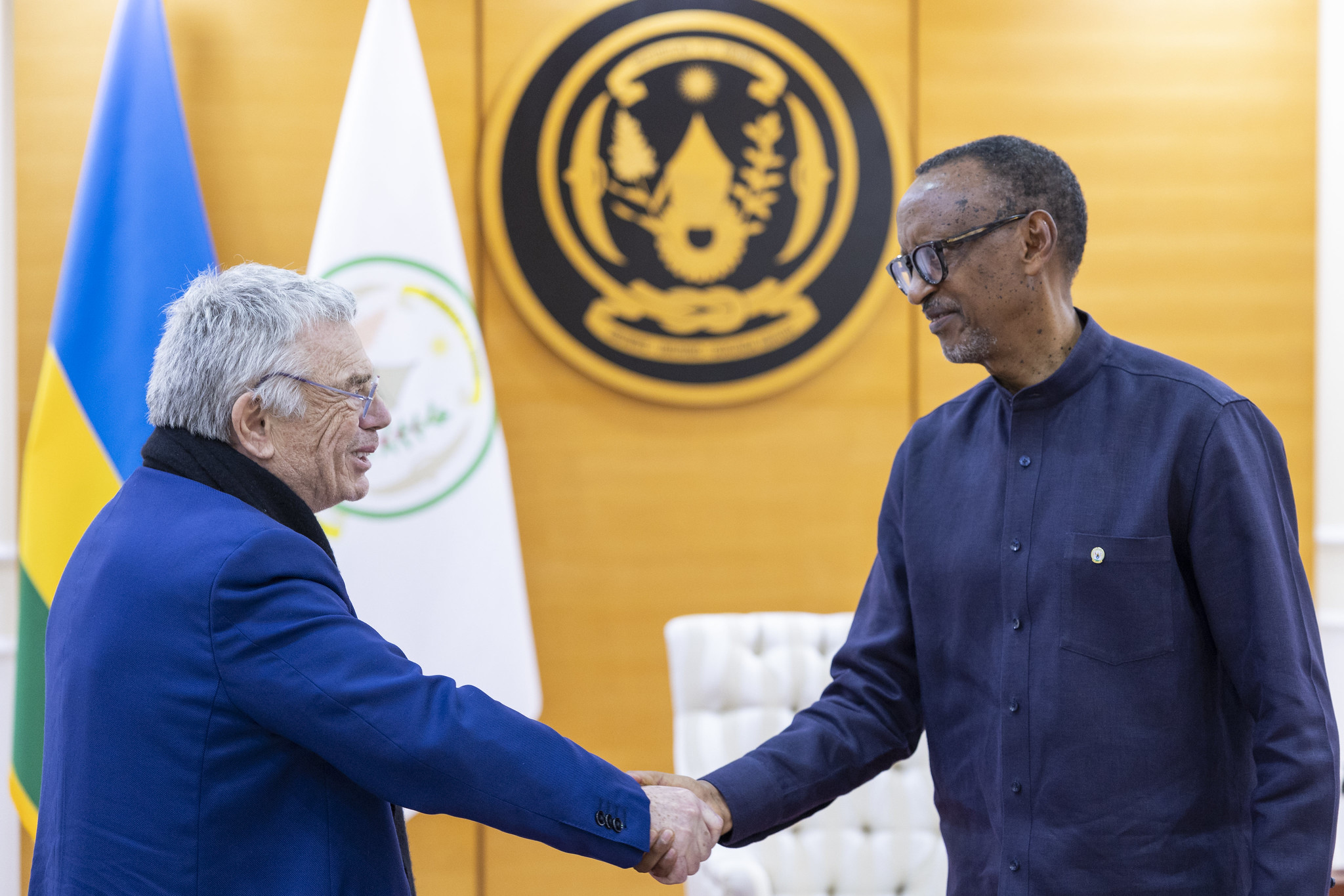 Ku wa 9 Mata, Perezida Kagame yakiriye Daniel Julien, Umuyobozi ari nawe washinze Teleperformance na Thomas Mackenbrock
