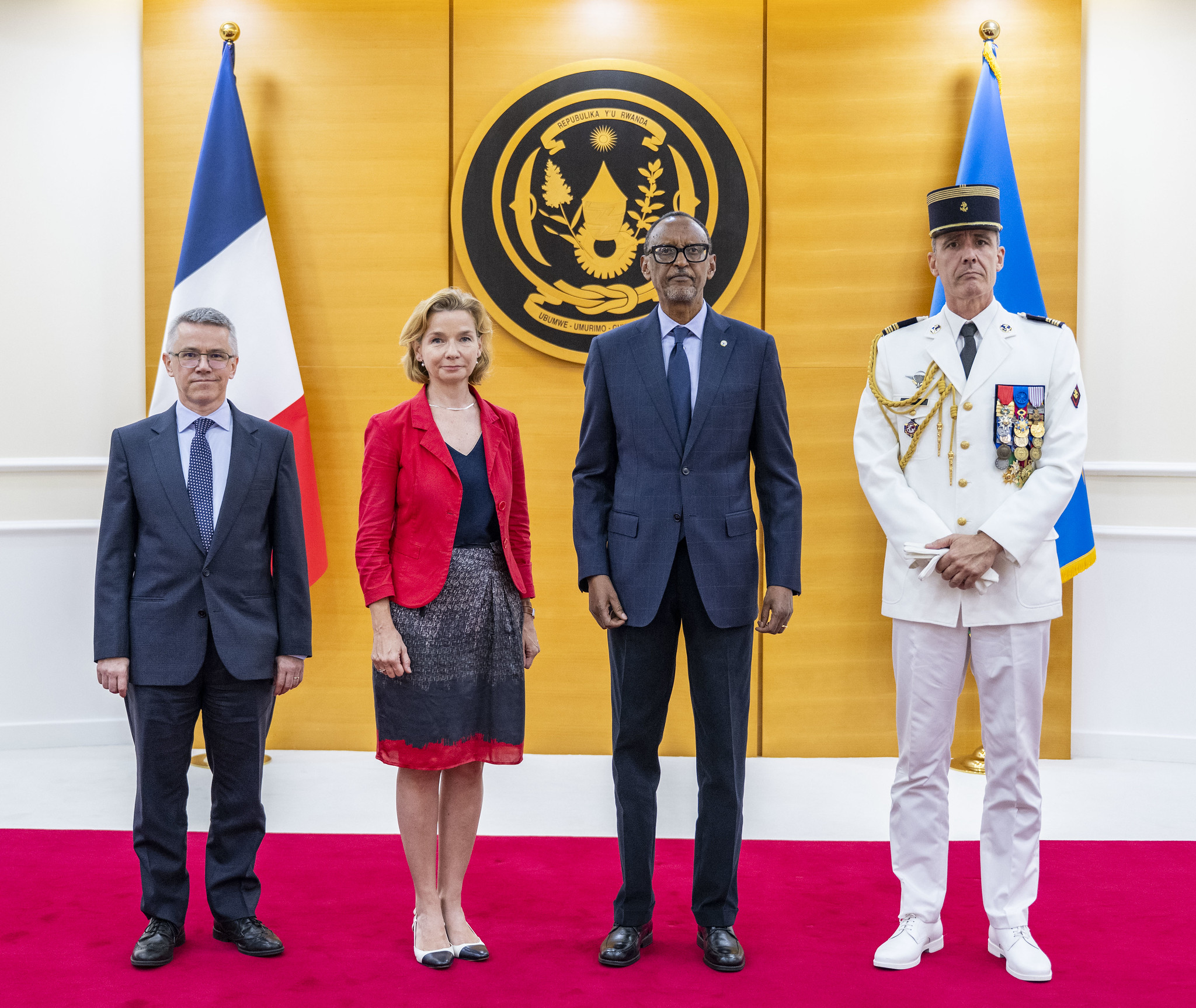 Ku wa 8 Nzeri, Perezida Kagame yakiriye ba Ambasaderi bashya barimo n’uw’u Bufaransa