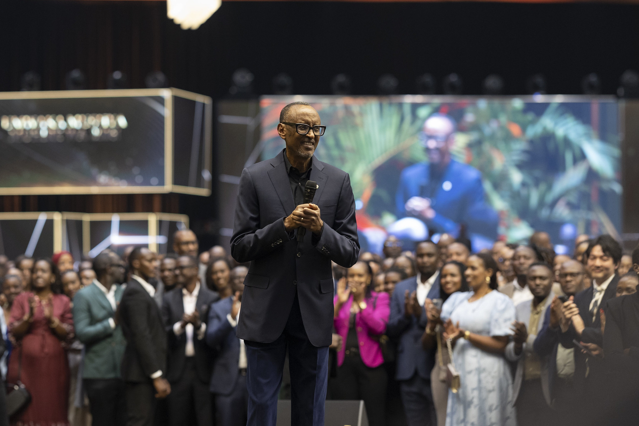 Perezida Kagame yavuze ko abantu badashobora kubaka u Rwanda batabanje kwiyubaka ubwabo