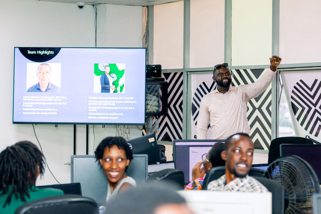 Umuyobozi wa Mighty Engineering Co., Kayigana Jean Claude, yavuze ko ishoramari ryabo ari umusanzu mu guteza imbere igihugu