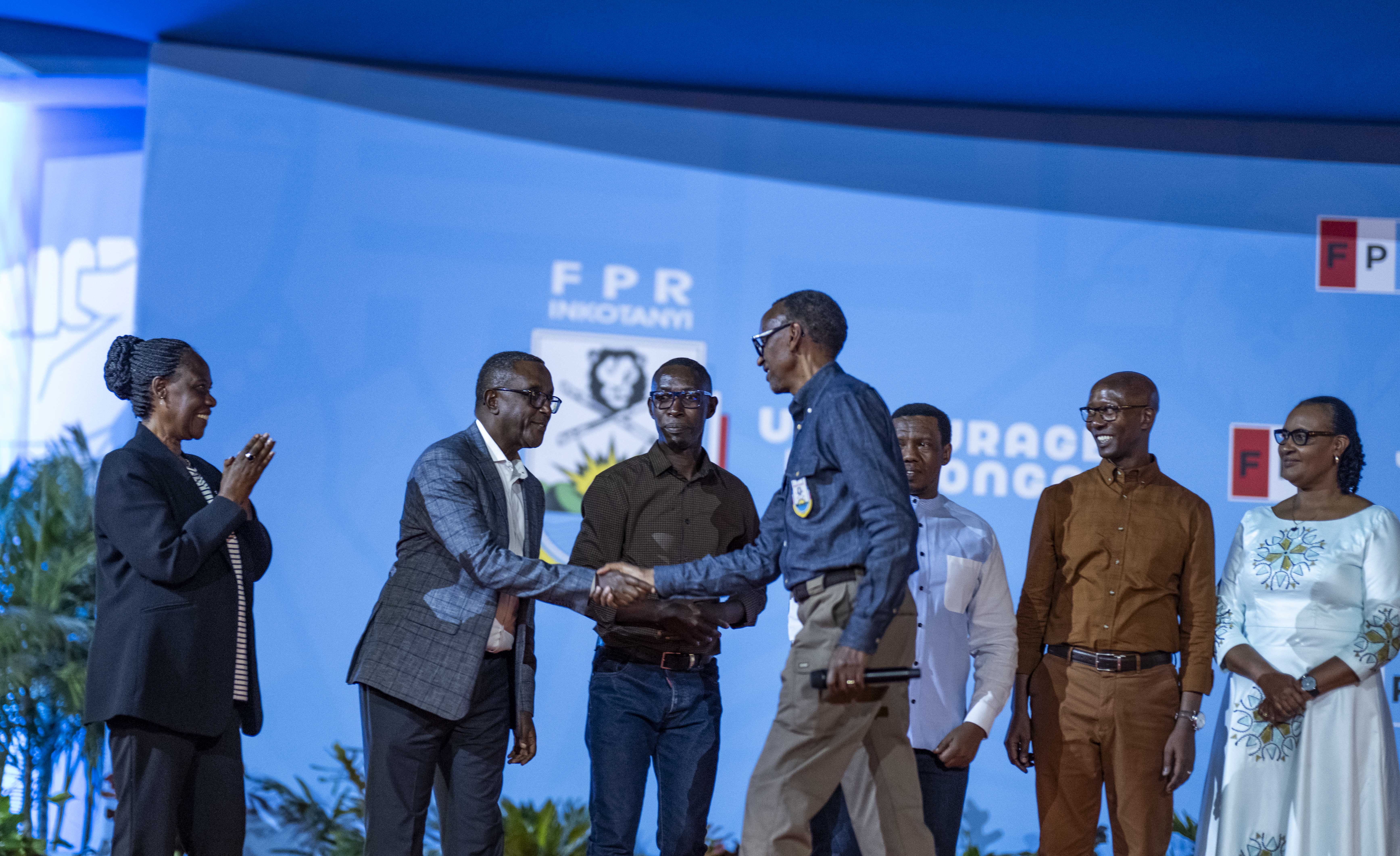 Perezida Kagame yashimiye abayobozi b'imitwe ya politike yashyigikiye FPR Inkotanyi mu matora y'Umukuru w'Igihugu