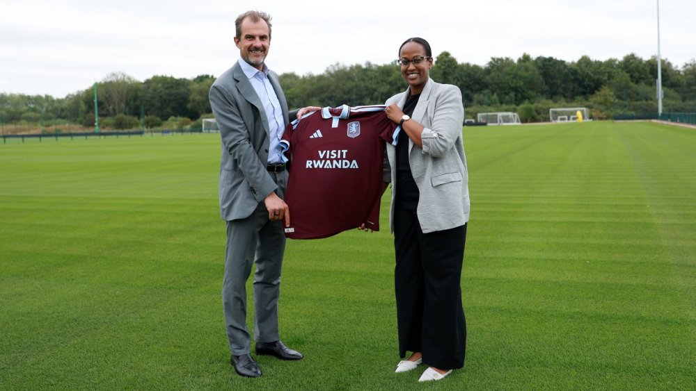 Aston Villa yagiranye imikoranire na Visit Rwanda