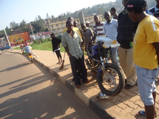 Moto yakoze impanuka