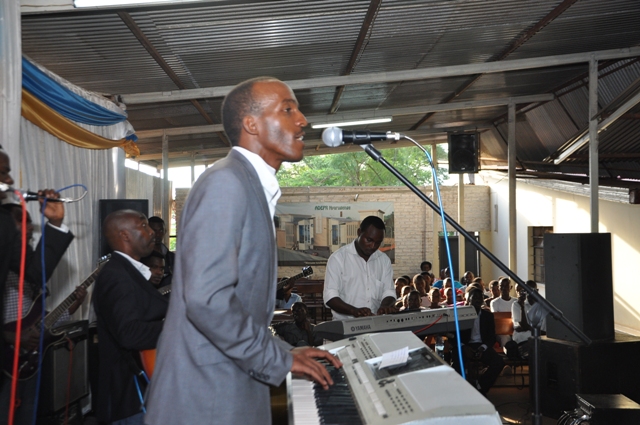 Alexis Dusabe yariri­mbaga ariko anicuran­gira