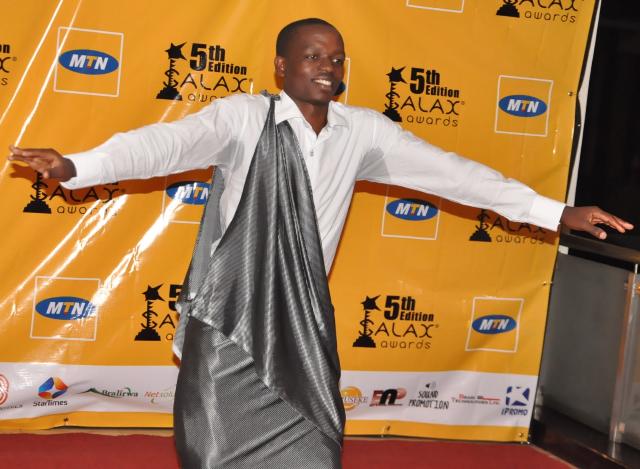 Daniel Ngarukiye yaserutse abyina nk'intore
