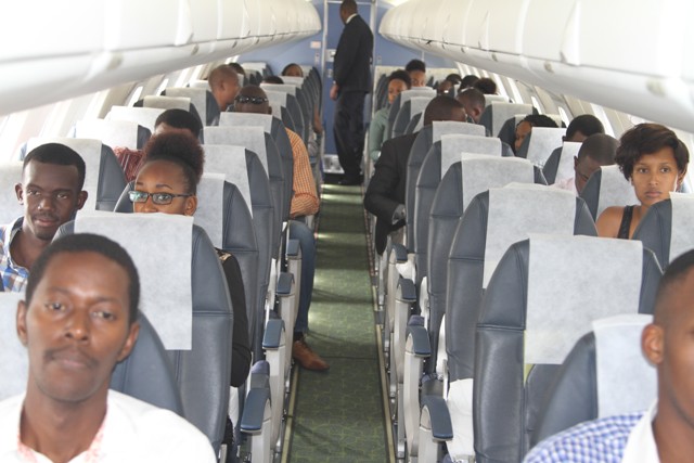 Abagenzi ba mbere berekeje i Mwanza muri Rwandair
