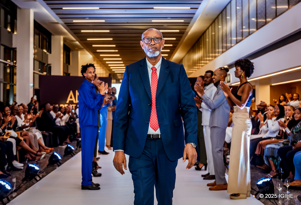 Albert Nsengiyumva yatangiye ibijyanye no kudoda mu myaka irenga 40 ishize