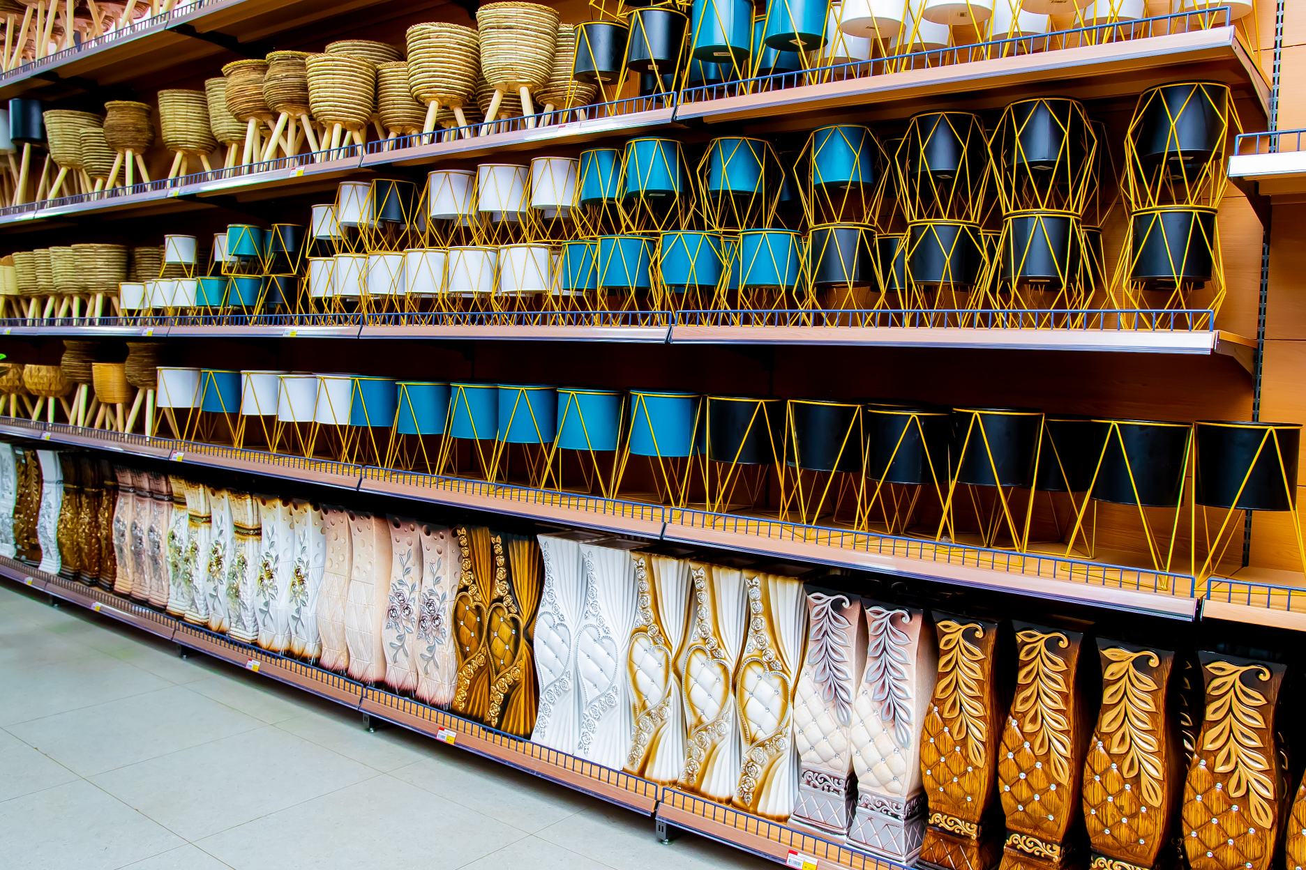 Ibikoresho byo guteramo indabo na byo biri muri Home Market Supermarket