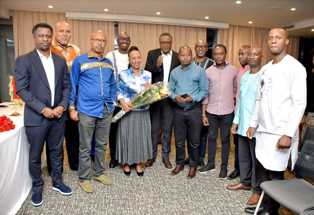 Ibi biganiro byaganiriweho ingingo zitandukanye zirimo n'uburyo Abanyarwanda baba muri Guinée bashora imari mu Rwanda