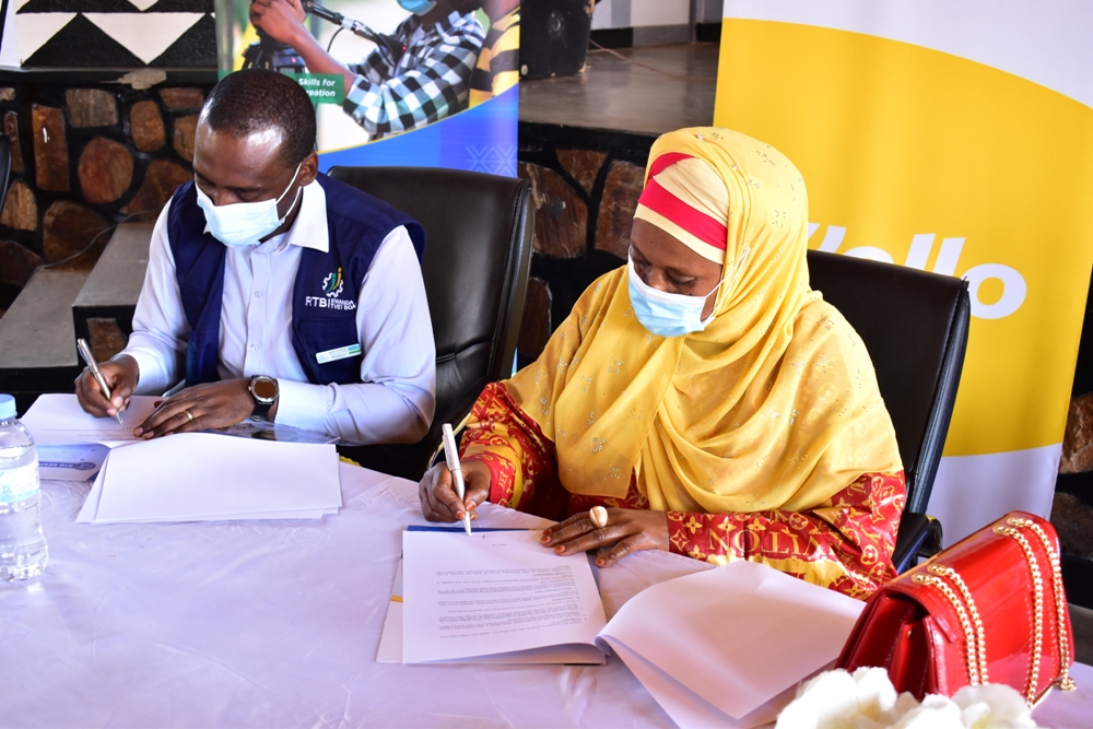 Aya masezerano agamije guteza imbere imyuga n'ubumenyingiro mu Rwanda