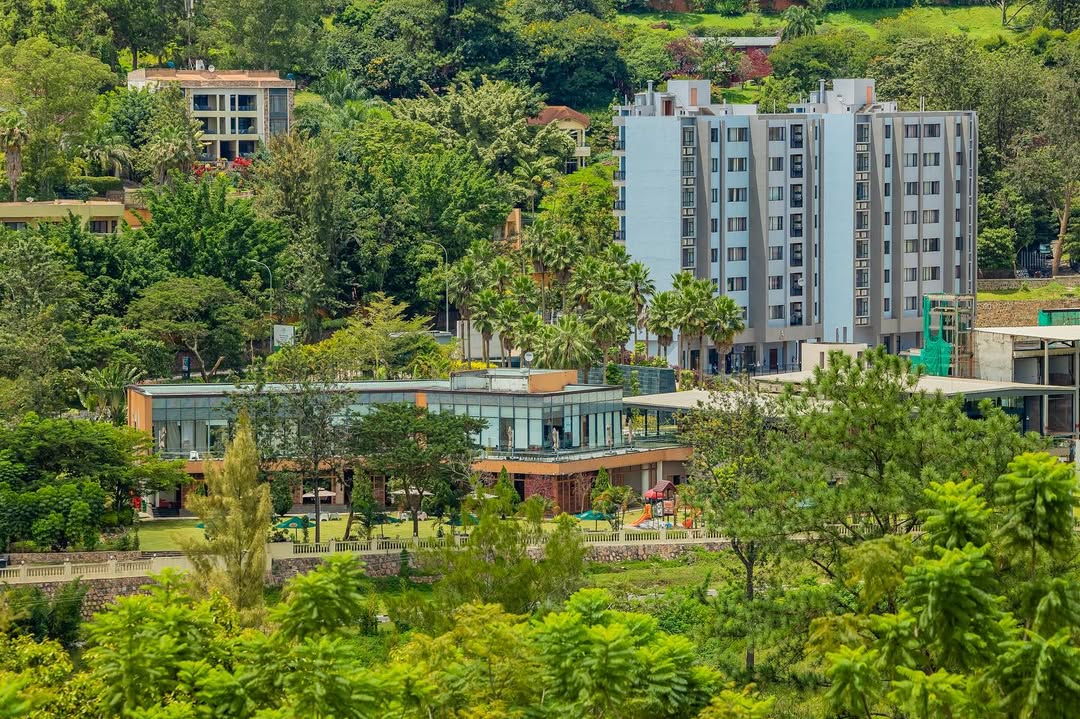 Century Park Hotel yinjije abakundana muri St Valentin