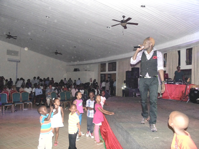 Fizzo aririmba