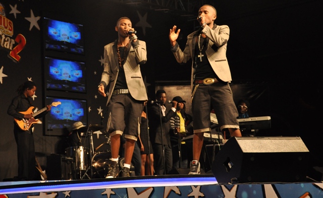 Dream Boyz bari bambaye amakabutura n'amakoti