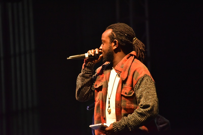 MC Buryohe yayoboye igitaramo
