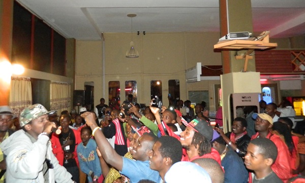 Bari bamwishimiye cyane