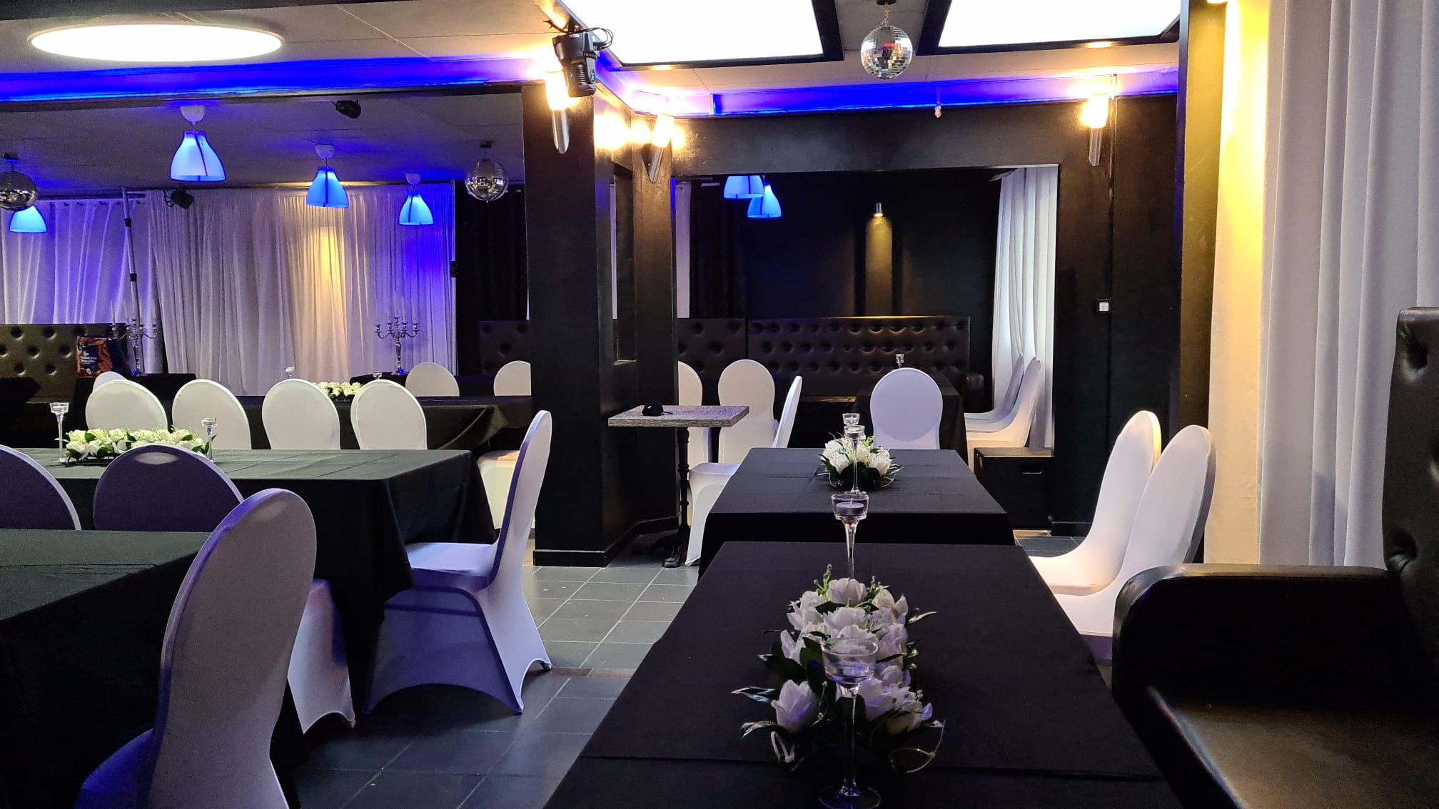 Icyo gitaramo cyise "Soirée de Gala – Special Réveillon” giteganyijwe tariki ya 31 Ukuboza 2022, guhera saa mbili z’umugoroba, kikazabera Wchausée de Riusbroek 265