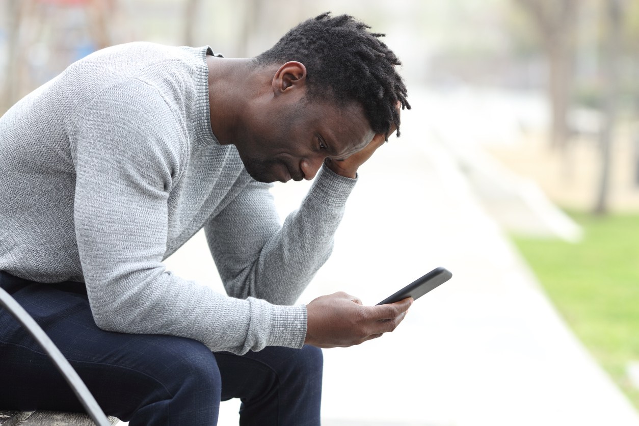 Abantu batunze 'application' nyinshi muri telefone zibaha ubutumwa butuma babura umutuzo