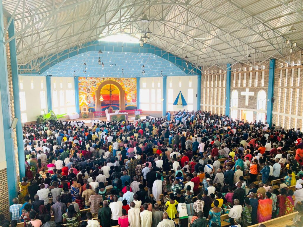 Hari abibeshya ko Imana yazanywe n'Abakoloni mu Rwanda nyamara yarahozeho