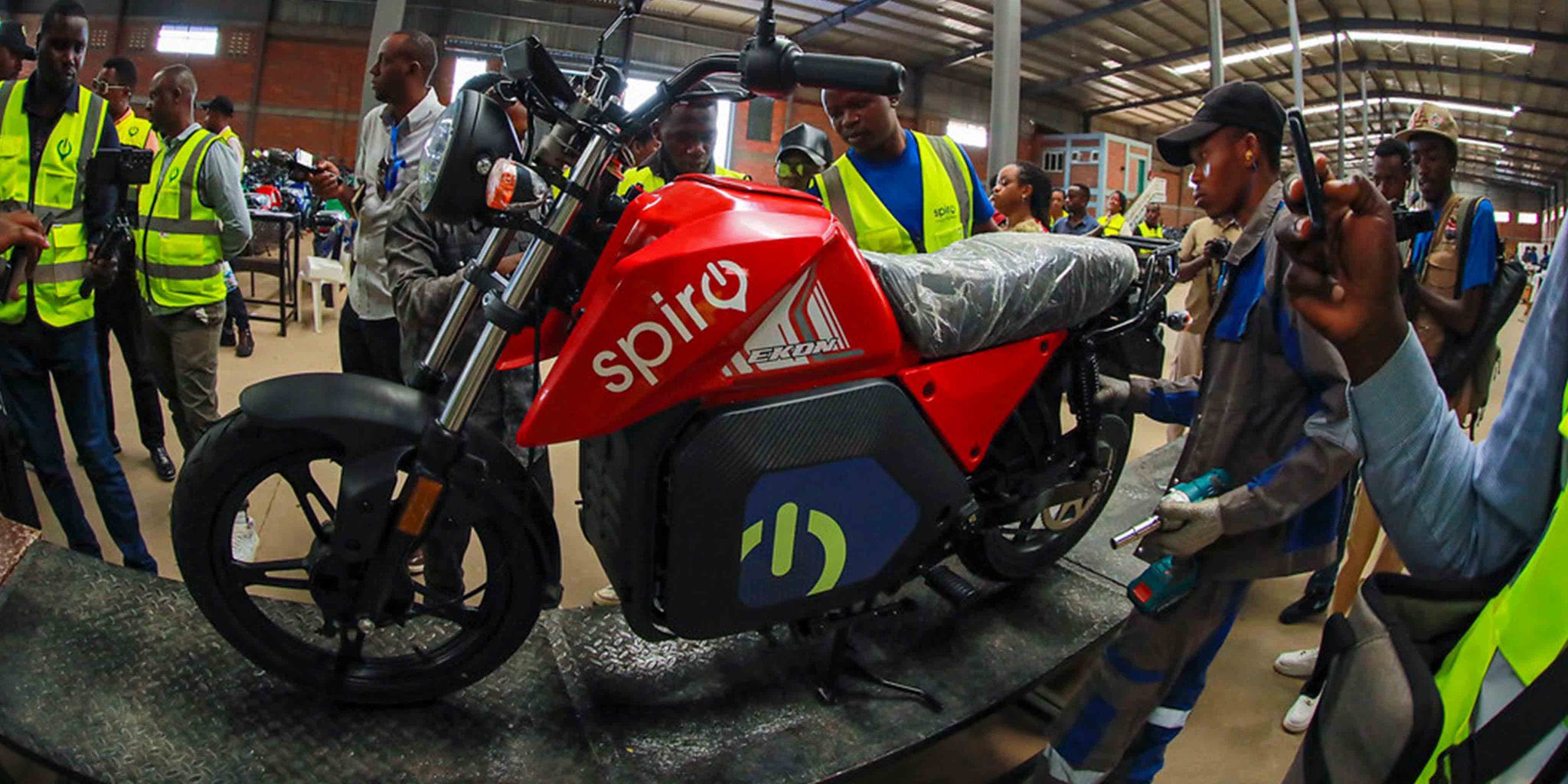 Moto za Spiro zikomeje gufasha Abaturarwanda kwiteza imbere