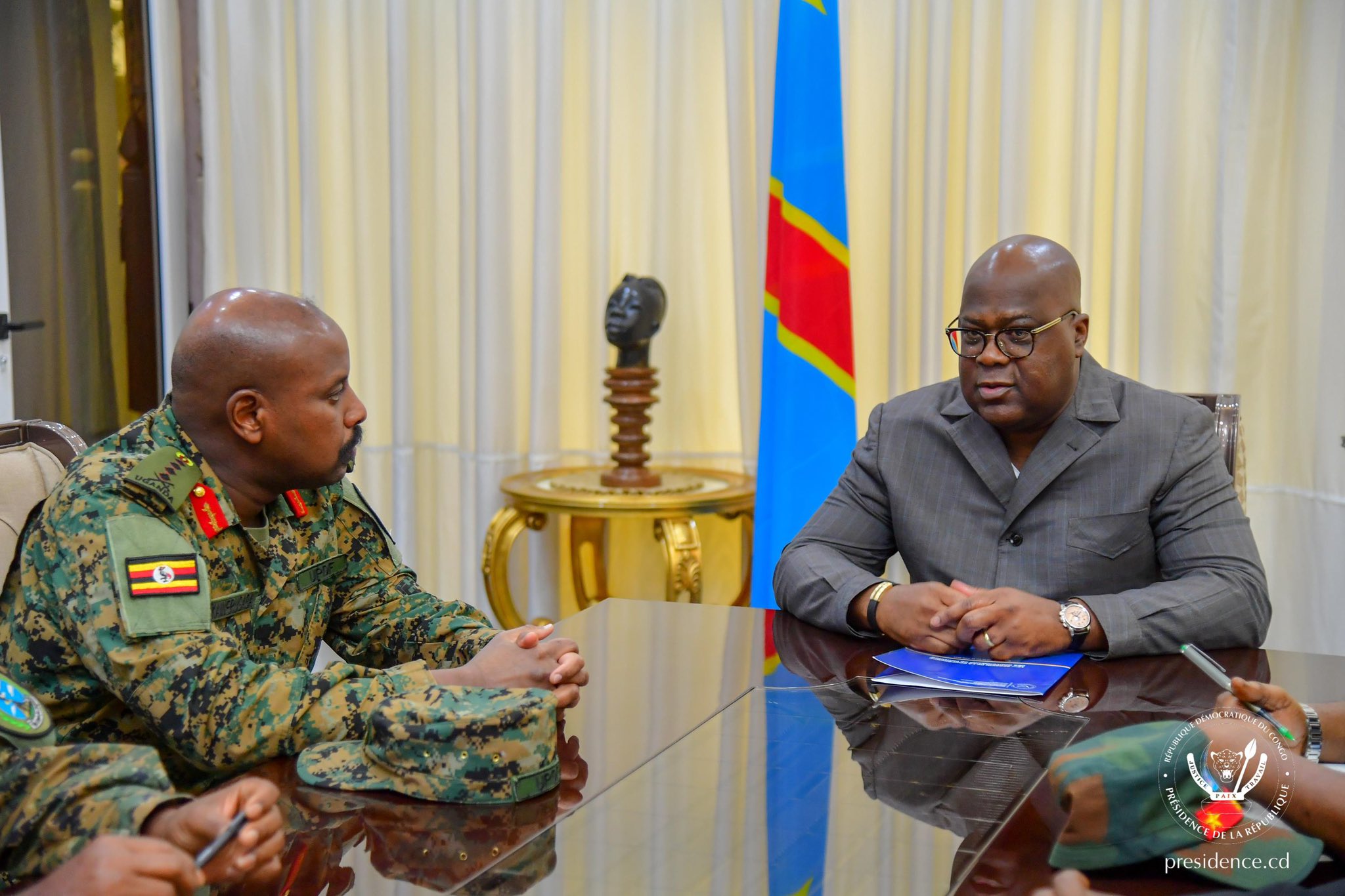 Gen Muhoozi yavuze ko naba Perezida azaganiriza Tshisekedi ku bibazo afitanye n’u Rwanda