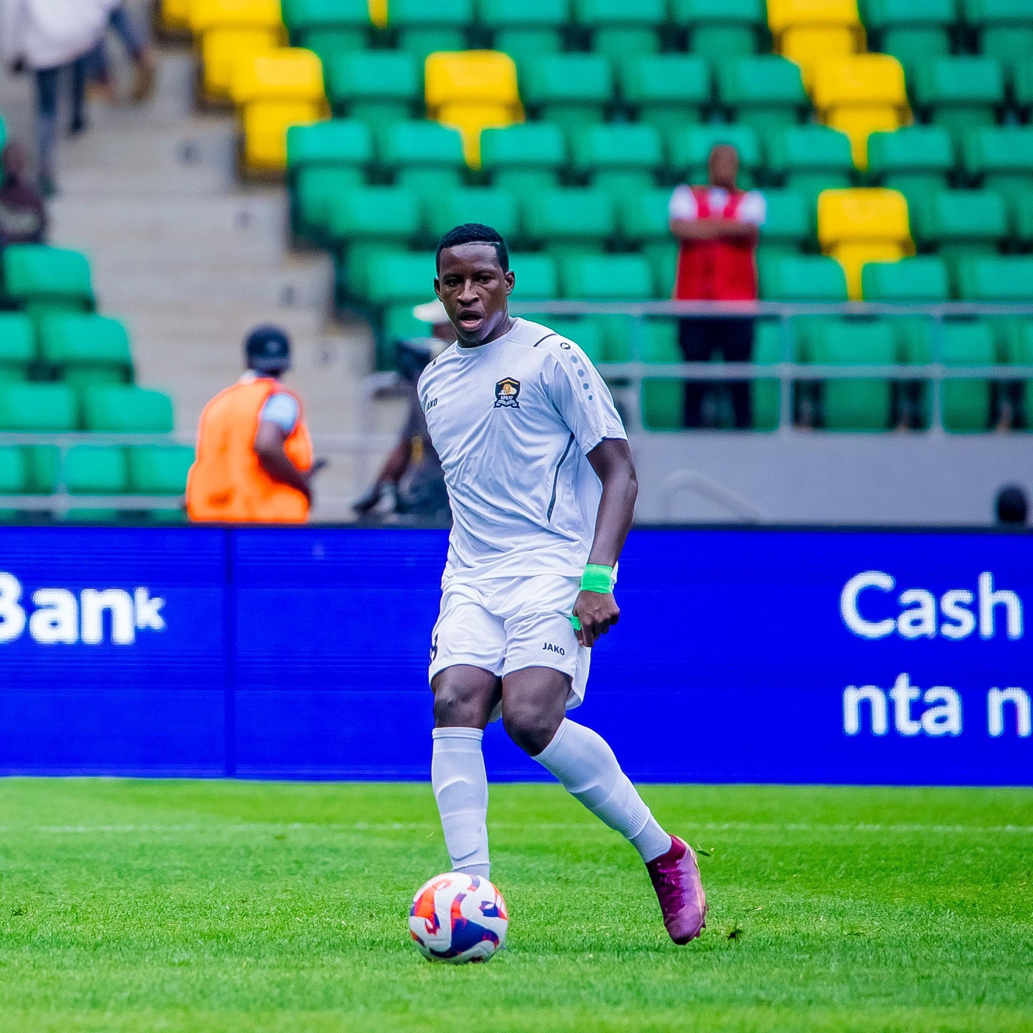 Nshimiyimana Yunussu bivugwa ko hari amakipe yo mu Barabu amwifuza, na we yasoje amasezerano muri APR FC