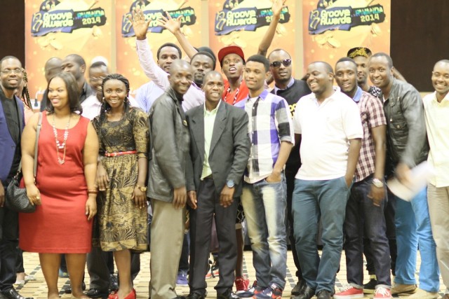 Bamwe mu bahanzi bitabiriye inama n'abategura Groove Awards