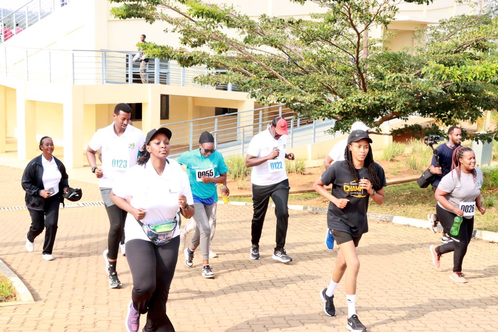 Irushanwa rya ‘20Km de Bugesera’ ryakinwe mu byiciro bitandukanye ku Cyumweru, ryabaga ku nshuro ya karindwi